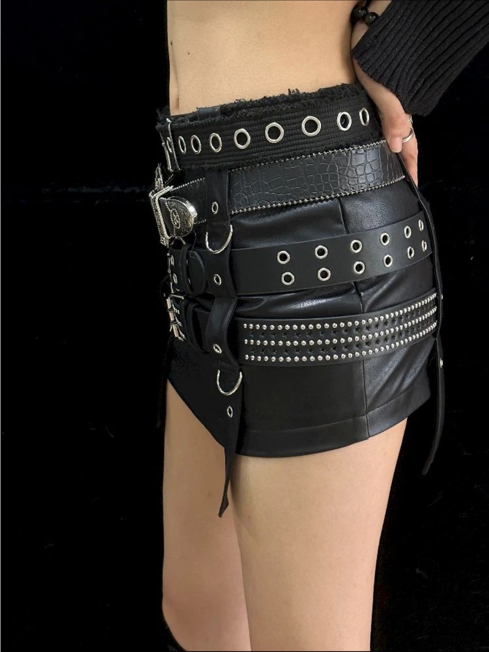 Sculture Tokyo Punk studded hip slim leather skirt - Picture 3 of 7